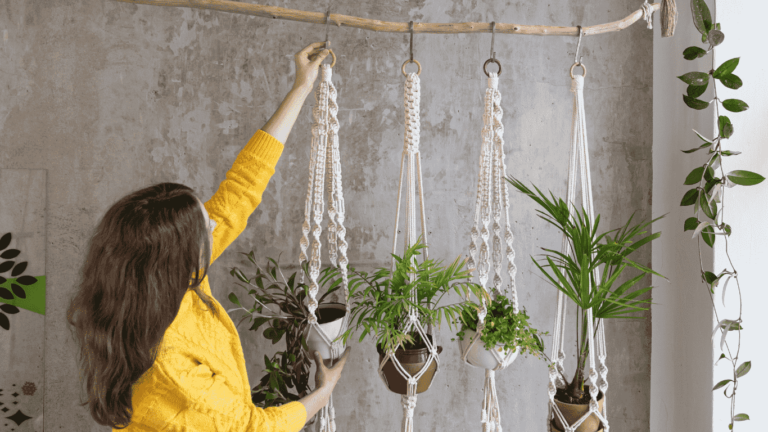 Aprende a hacer portamacetas en macramé con el curso Macramé para Para Plantas